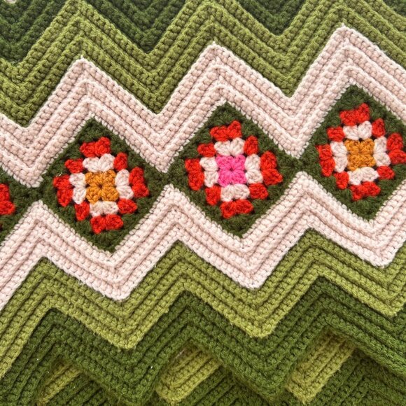 Vintage afghan blanket - Picture 3 of 4